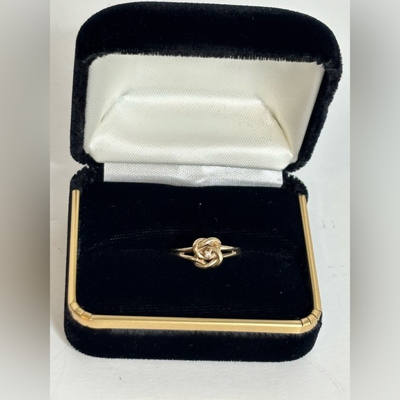DIAMOND KNOT RING - Picture 3 of 3